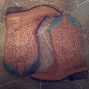 Cowboy boots for women